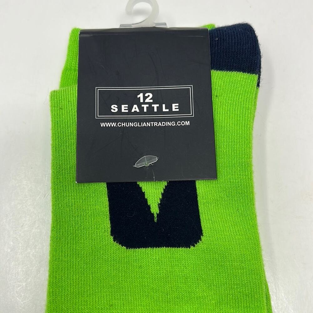 12 Seattle NWT Seahawks Socks Size 9-11